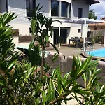 Elegante A Avec Piscine Privee Villa *