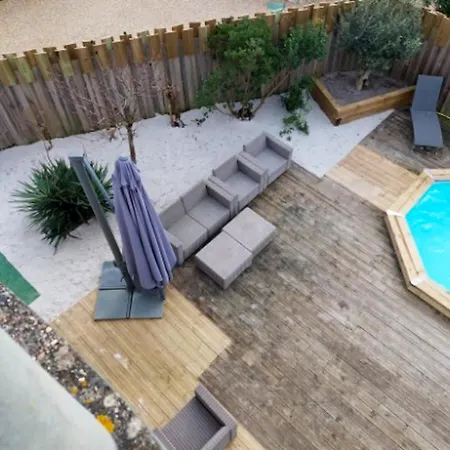 Elegante A Avec Piscine Privee * ビスカロッス