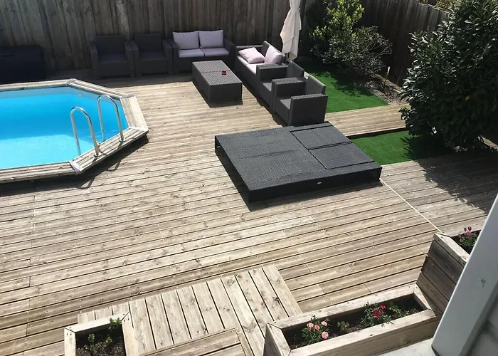 Elegante A Avec Piscine Privee ビスカロッス