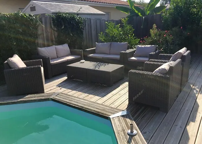 Elegante A Avec Piscine Privee *