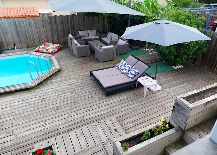 Elegante A Avec Piscine Privee * ビスカロッス