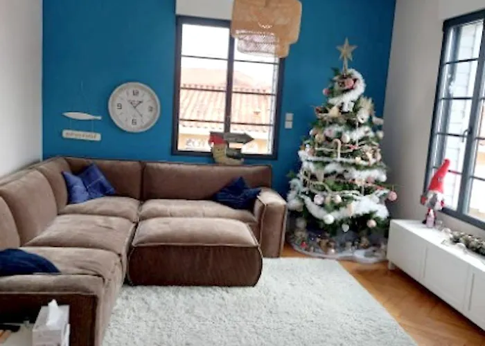 Elegante A Avec Piscine Privee